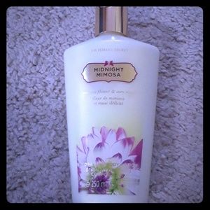 Midnight Mimosa Lotion